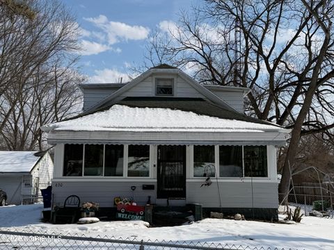 Photo of 630 Saturn Drive, Toledo, OH 43615 (MLS # 10003962)