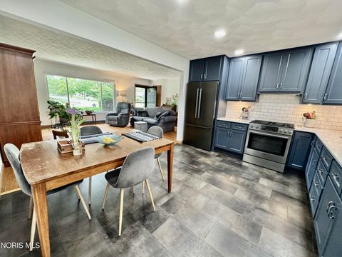 Tiny photo for 6004 Angleview Drive, Sylvania, OH 43560 (MLS # 10008257)