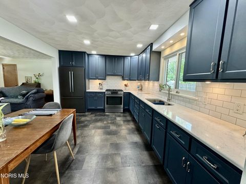 Tiny photo for 6004 Angleview Drive, Sylvania, OH 43560 (MLS # 10008257)