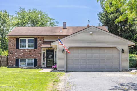 Tiny photo for 278 Queensland Boulevard, Perrysburg, OH 43551 (MLS # 10010440)