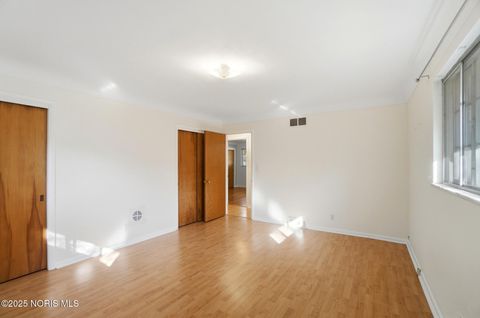 Tiny photo for 5017 Macklyn Drive, Toledo, OH 43615 (MLS # 10000430)