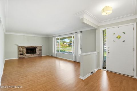 Tiny photo for 5017 Macklyn Drive, Toledo, OH 43615 (MLS # 10000430)