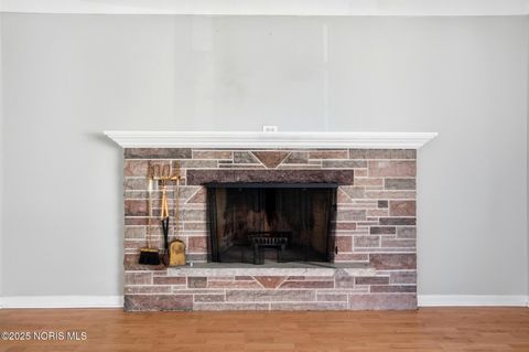Tiny photo for 5017 Macklyn Drive, Toledo, OH 43615 (MLS # 10000430)