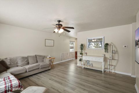 Tiny photo for 6107 Windamar Road, Toledo, OH 43611 (MLS # 10003646)