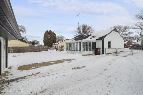 Tiny photo for 6107 Windamar Road, Toledo, OH 43611 (MLS # 10003646)