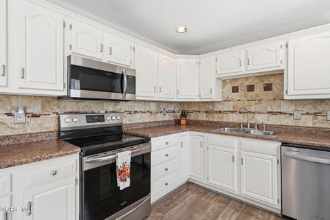Tiny photo for 1311 E Bigelow Avenue, Findlay, OH 45840 (MLS # 10014438)