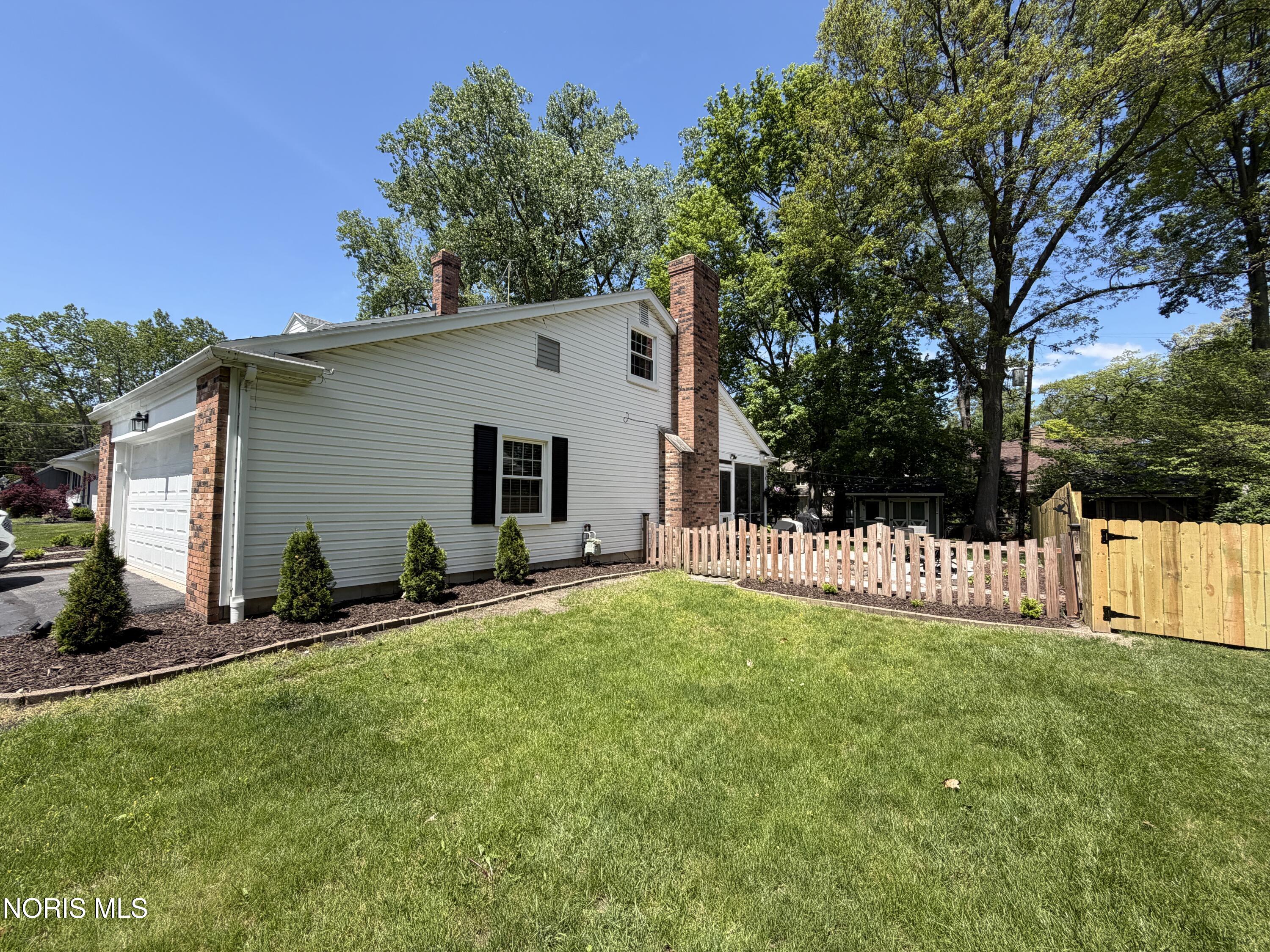 6032 Indian Trail