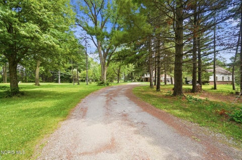 Tiny photo for 26430 Hull Prairie Road, Perrysburg, OH 43551 (MLS # 10012233)