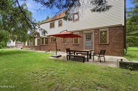 Tiny photo for 26430 Hull Prairie Road, Perrysburg, OH 43551 (MLS # 10012233)
