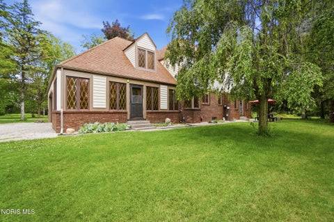 Tiny photo for 26430 Hull Prairie Road, Perrysburg, OH 43551 (MLS # 10012233)