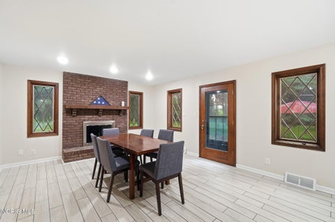 Tiny photo for 26430 Hull Prairie Road, Perrysburg, OH 43551 (MLS # 10012233)