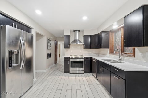 Tiny photo for 26430 Hull Prairie Road, Perrysburg, OH 43551 (MLS # 10012233)