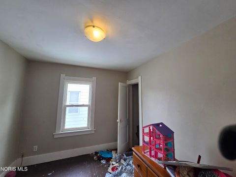 Tiny photo for 514 E Weber Street, Toledo, OH 43608 (MLS # 10008097)