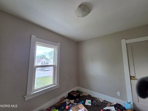 Tiny photo for 514 E Weber Street, Toledo, OH 43608 (MLS # 10008097)
