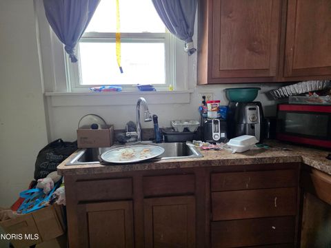 Tiny photo for 514 E Weber Street, Toledo, OH 43608 (MLS # 10008097)