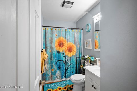 Tiny photo for 4512 Oak Creek Lane, Toledo, OH 43615 (MLS # 10002681)