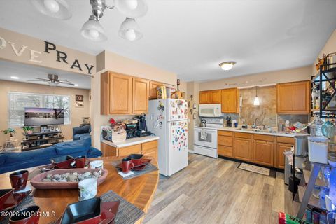 Tiny photo for 4512 Oak Creek Lane, Toledo, OH 43615 (MLS # 10002681)