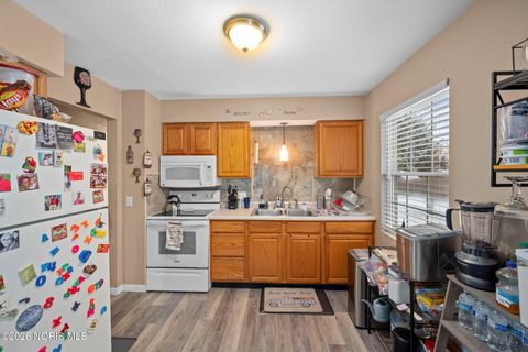 Tiny photo for 4512 Oak Creek Lane, Toledo, OH 43615 (MLS # 10002681)