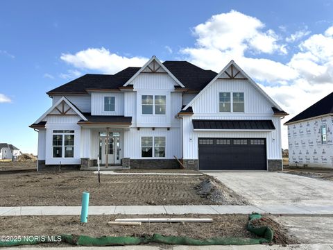 Photo of 1002 Ellesmere Drive, Perrysburg, OH 43551 (MLS # 6128007)