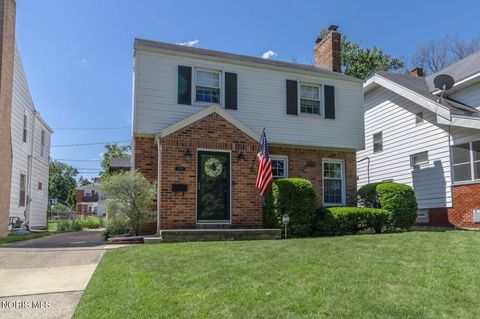 Photo of 1753 Jermain Drive, Toledo, OH 43606 (MLS # 10009037)