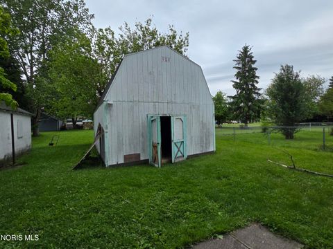 Tiny photo for 1628 Lebanon Street, Toledo, OH 43605 (MLS # 10008098)
