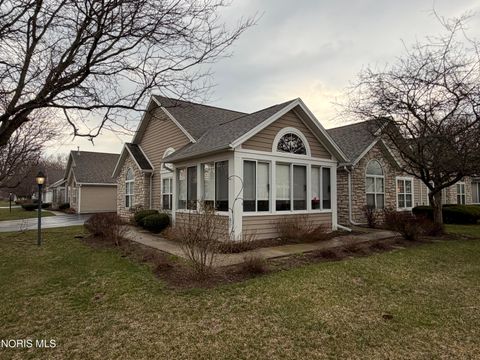 2300 Whispering Pines Drive Toledo OH 43617