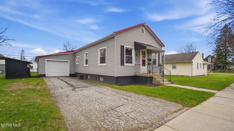 Photo of 310 N Beech Street, Bryan, OH 43506 (MLS # 10006271)
