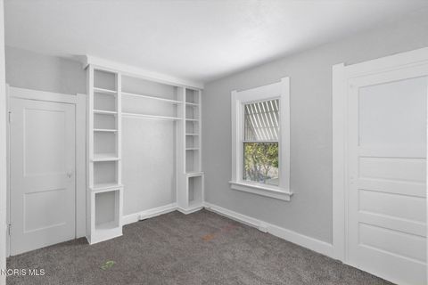 Tiny photo for 4119 Parrakeet Avenue, Toledo, OH 43612 (MLS # 10007398)