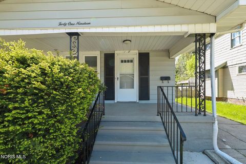 Tiny photo for 4119 Parrakeet Avenue, Toledo, OH 43612 (MLS # 10007398)