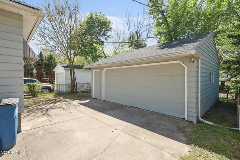 Tiny photo for 4119 Parrakeet Avenue, Toledo, OH 43612 (MLS # 10007398)