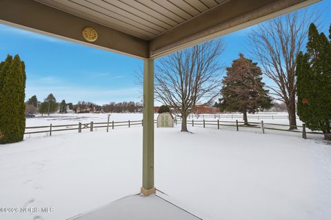 Tiny photo for 2165 Glenacres Court, Maumee, OH 43537 (MLS # 10004342)