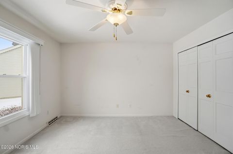 Tiny photo for 2165 Glenacres Court, Maumee, OH 43537 (MLS # 10004342)