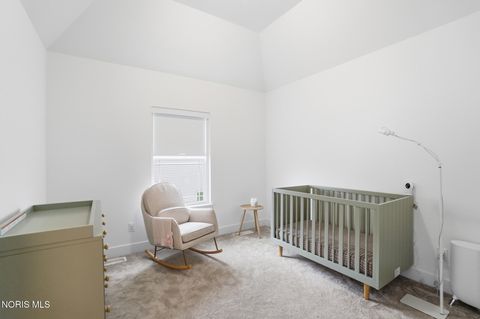 Tiny photo for 17 Hawthorne Crossing, Perrysburg, OH 43551 (MLS # 10005747)