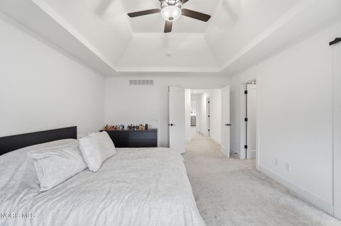 Tiny photo for 17 Hawthorne Crossing, Perrysburg, OH 43551 (MLS # 10005747)