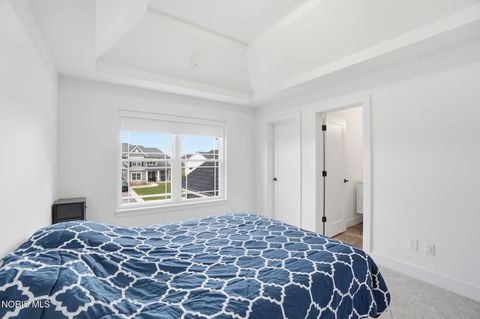 Tiny photo for 17 Hawthorne Crossing, Perrysburg, OH 43551 (MLS # 10005747)