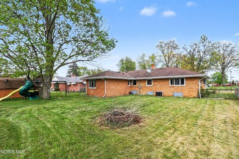 Tiny photo for 1332 Juliet Drive, Toledo, OH 43614 (MLS # 10006785)