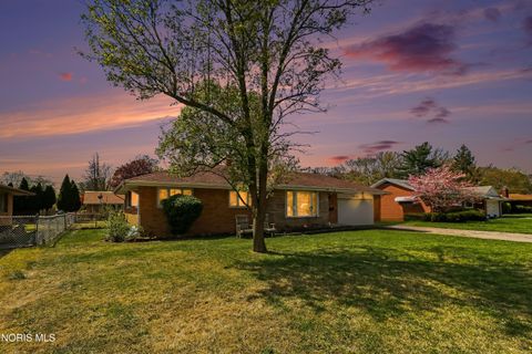 Photo of 1332 Juliet Drive, Toledo, OH 43614 (MLS # 10006785)