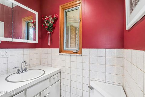 Tiny photo for 1332 Juliet Drive, Toledo, OH 43614 (MLS # 10006785)