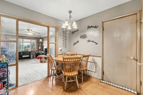 Tiny photo for 1332 Juliet Drive, Toledo, OH 43614 (MLS # 10006785)