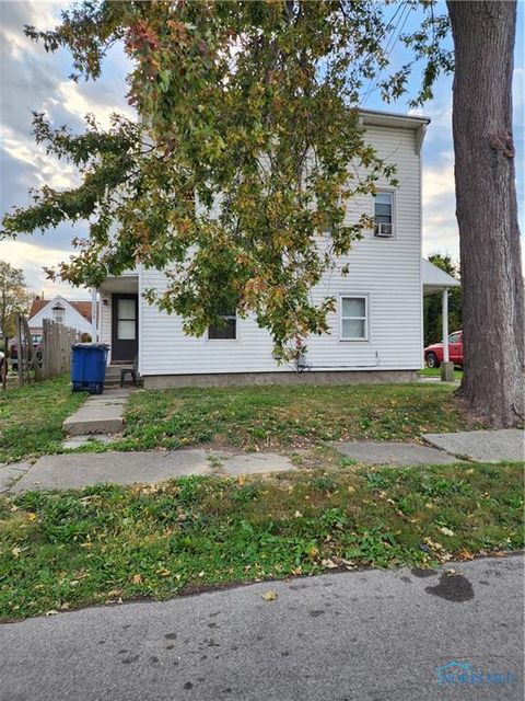Photo of 132 Elgin Avenue, Toledo, OH 43605 (MLS # 10000167) Photo of 132 Elgin Avenue, Toledo, OH 43605 (MLS # 10000167)