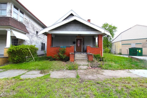 Photo of 837 Orchard Street, Toledo, OH 43609 (MLS # 10007384)