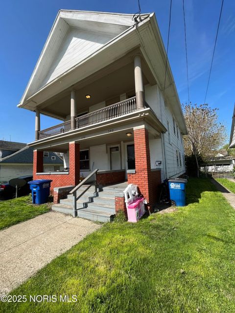 Photo of 350 Parker Avenue, Toledo, OH 43605 (MLS # 10000202)