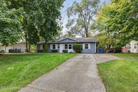 Tiny photo for 6111 Buchanan Drive, Toledo, OH 43623 (MLS # 10000499)