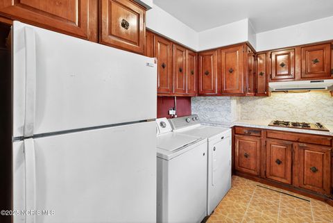 Tiny photo for 6111 Buchanan Drive, Toledo, OH 43623 (MLS # 10000499)