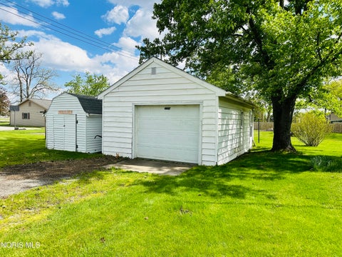 Tiny photo for 110 Elmwood Drive, Sherwood, OH 43556 (MLS # 10013852)