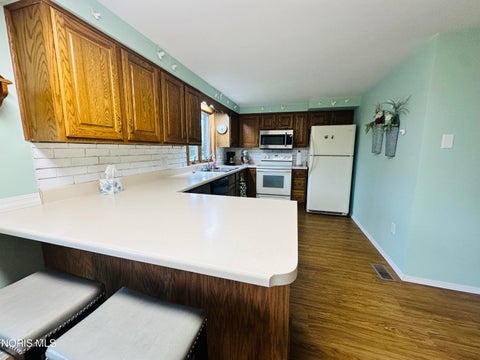Tiny photo for 110 Elmwood Drive, Sherwood, OH 43556 (MLS # 10013852)