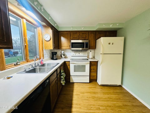 Tiny photo for 110 Elmwood Drive, Sherwood, OH 43556 (MLS # 10013852)