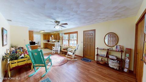 Tiny photo for 1533 Greenfield Court, Fremont, OH 43420 (MLS # 10004050)