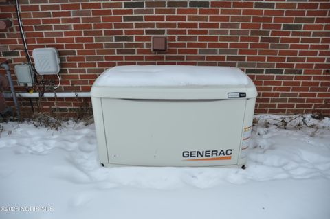 Tiny photo for 1533 Greenfield Court, Fremont, OH 43420 (MLS # 10004050)