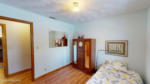 Tiny photo for 1533 Greenfield Court, Fremont, OH 43420 (MLS # 10004050)